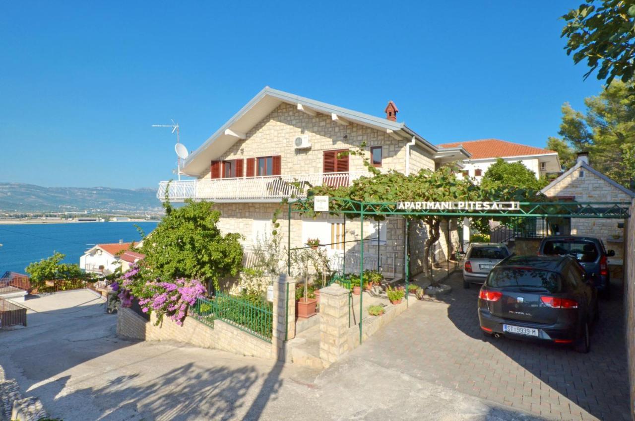 Apartments Pitesa Trogir Exterior foto