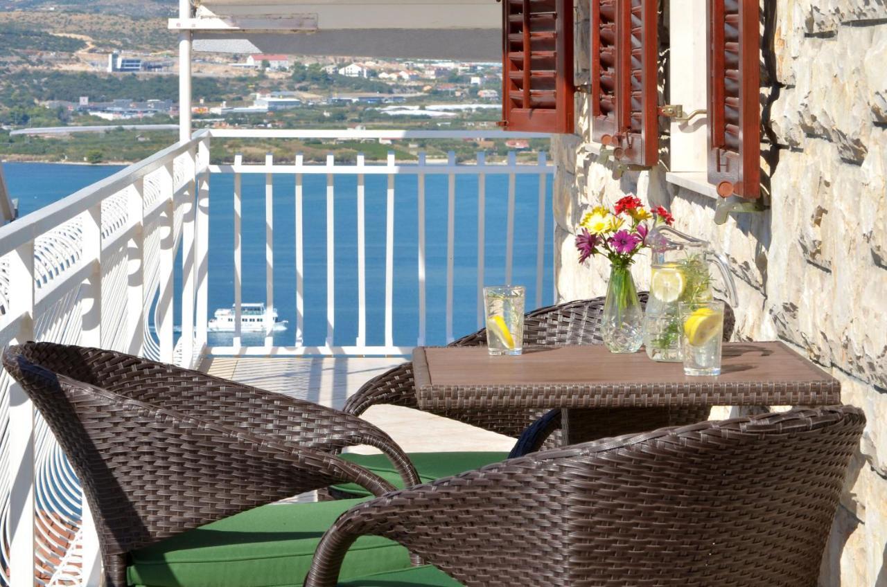 Apartments Pitesa Trogir Exterior foto